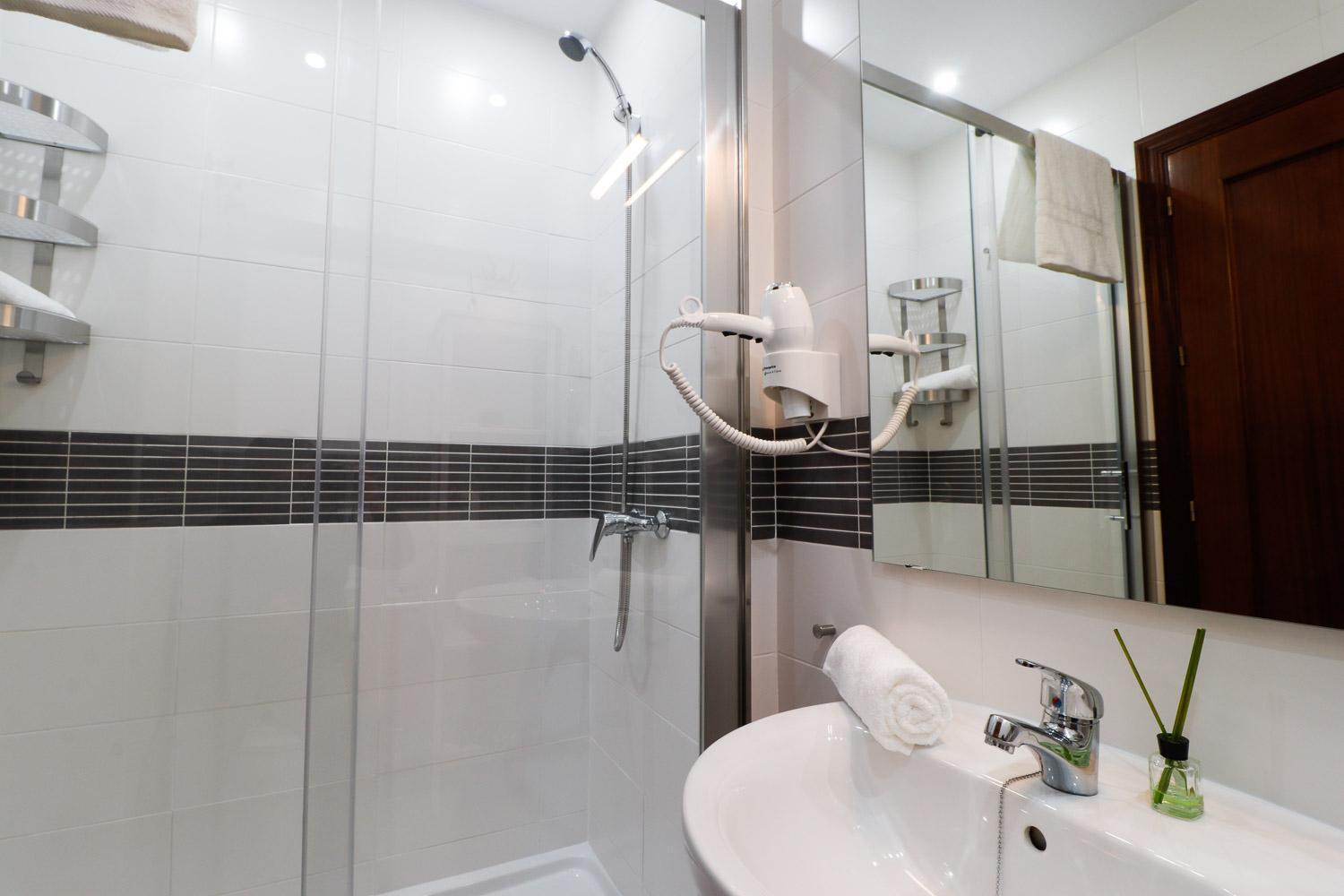 Summerland Apartments Rota Room photo