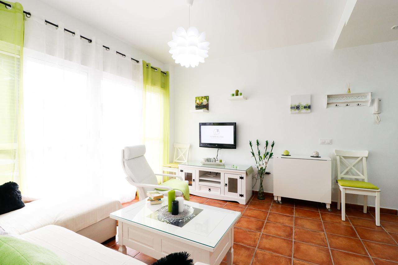 Summerland Apartments Rota Room photo